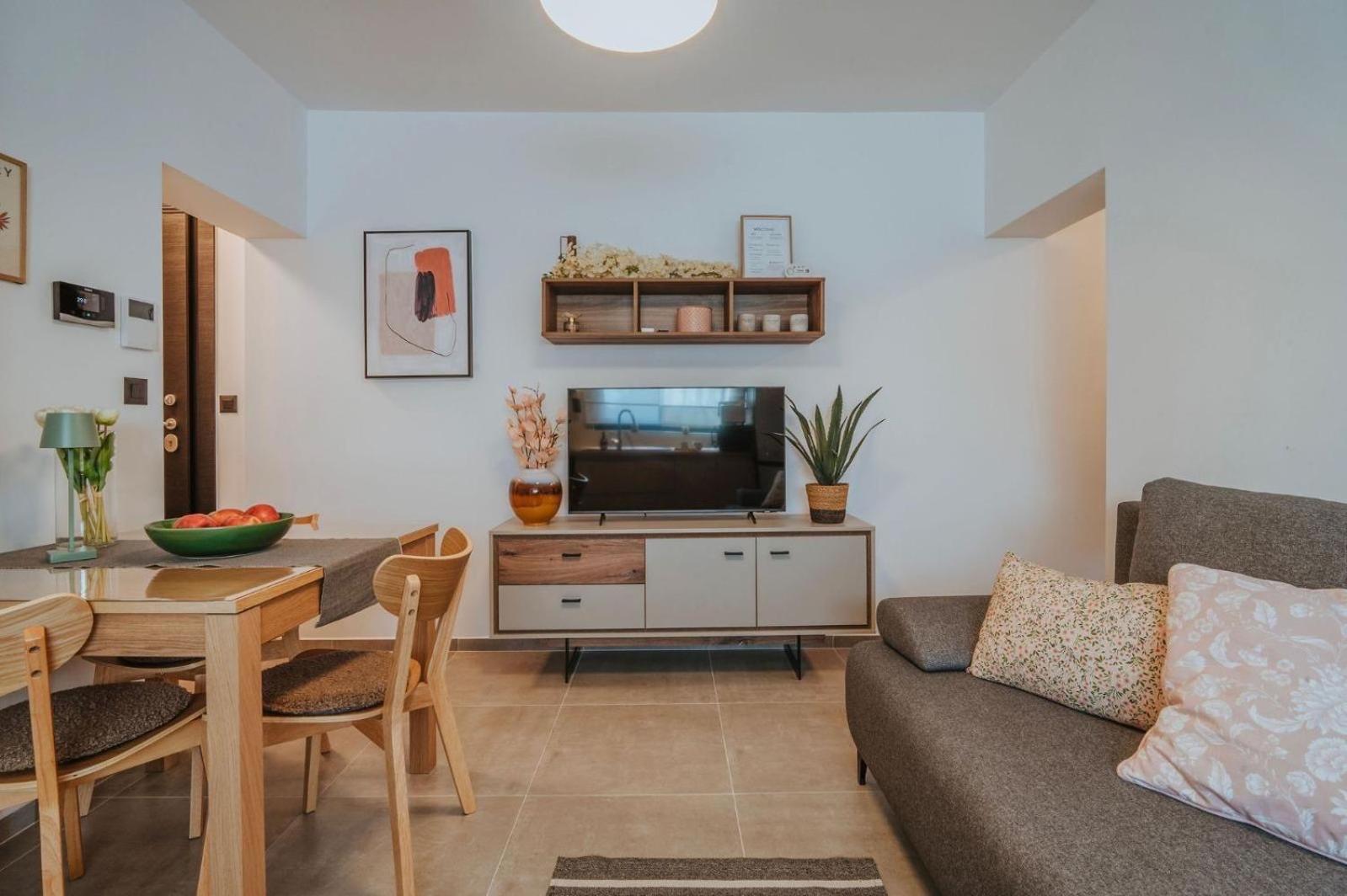 Iv U Centru Kutine. Apartment *